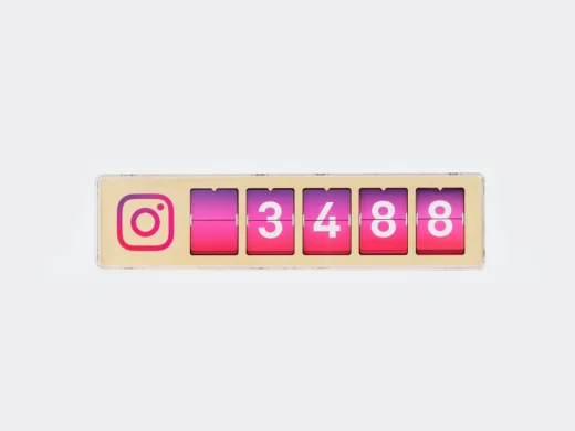 An instagram clock on a white background.